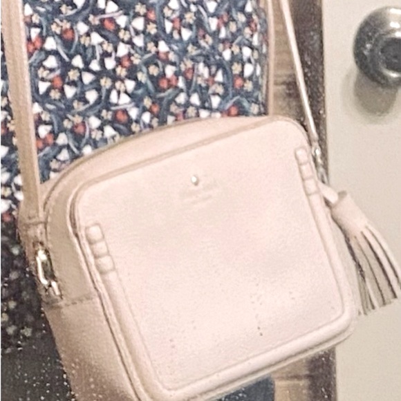 Kate Spade Purse Leather Light Beige ..Looks new REAL KATE SPADE Purse - Picture 1 of 10
